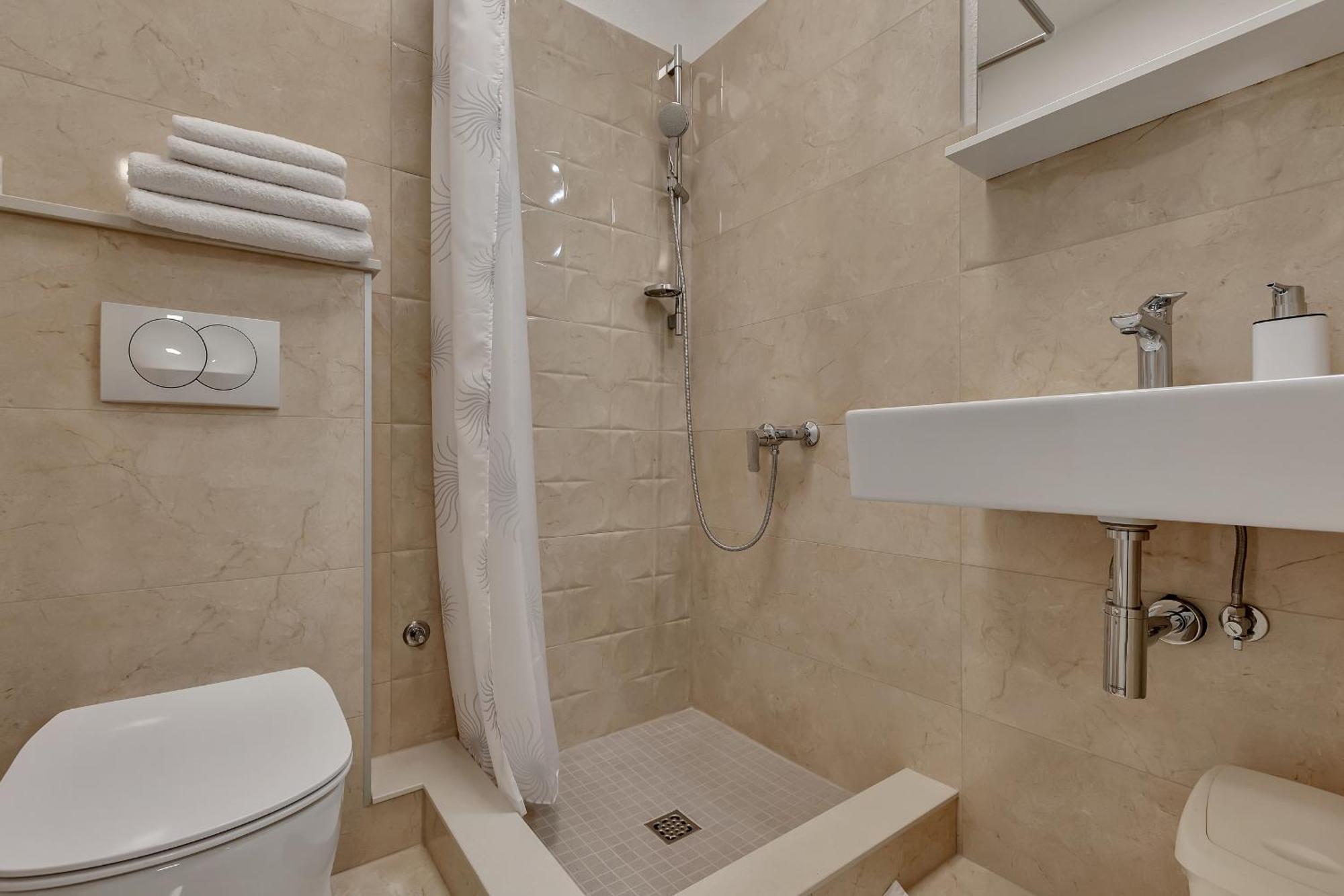 Golden Horizon Retreat Apartment Podgora Exterior photo