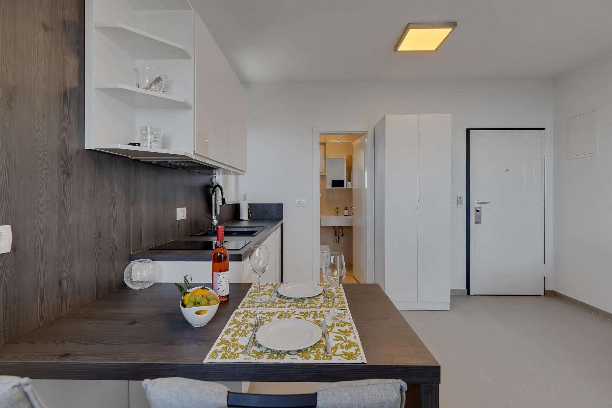 Golden Horizon Retreat Apartment Podgora Exterior photo